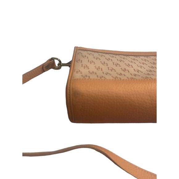 Vintage Salmon Colored Dooney & Bourke Cross Body Purse Bag - Picture 14 of 16